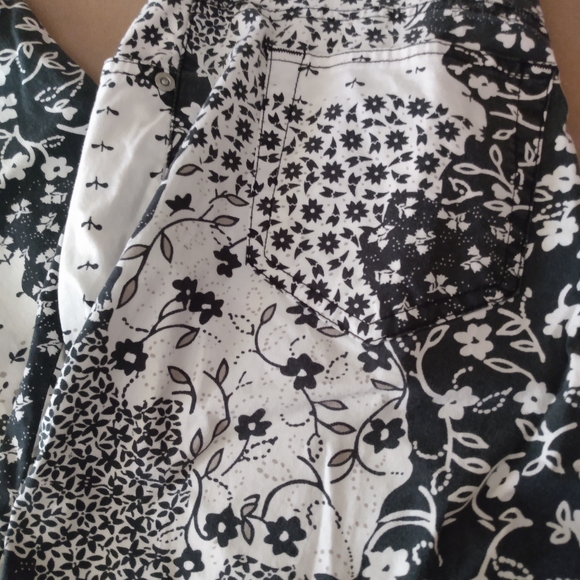 Vintage y2k cottage core capris - Picture 8 of 9